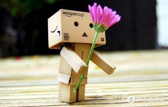 Danboard 纸箱人阿愣