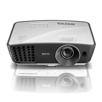 明基th750,是明基官方型号w750在京东渠道上的专供版,属于入门级主打